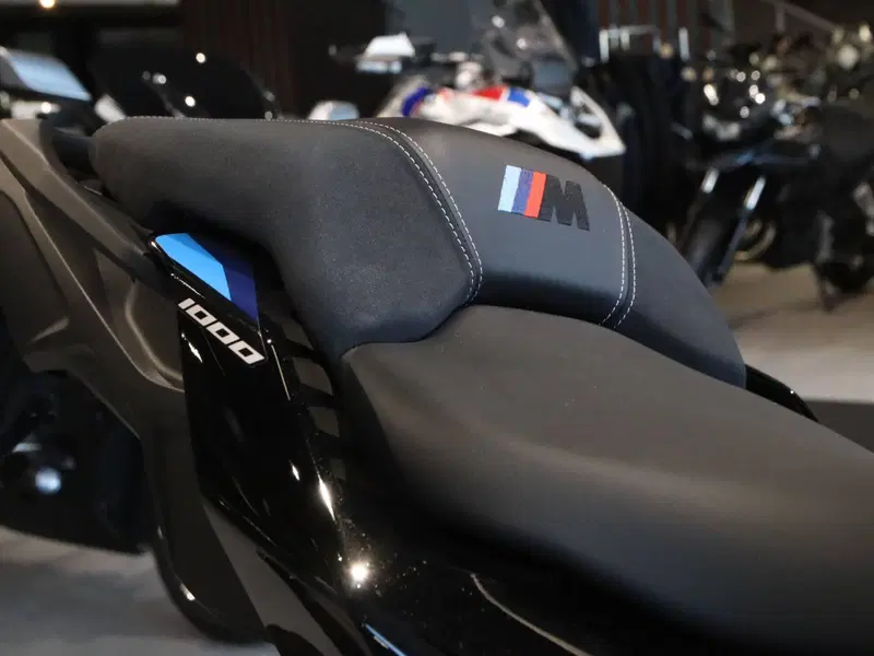 Bmw M 1000 XR (2024 - 26) (4)