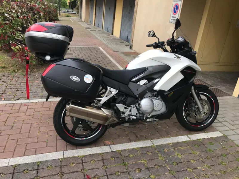 Honda Crossrunner ABS (2010 - 14)