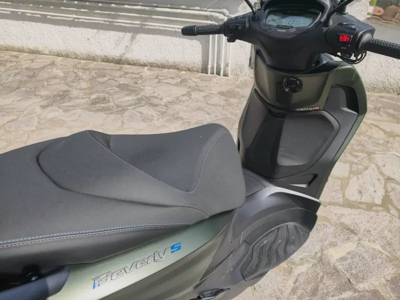 Piaggio Beverly 310 S (2025 - 26) (8)