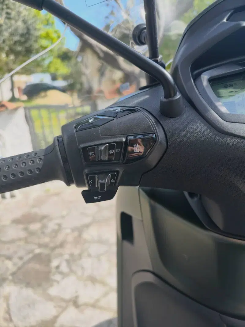 Piaggio Beverly 310 S (2025 - 26) (10)