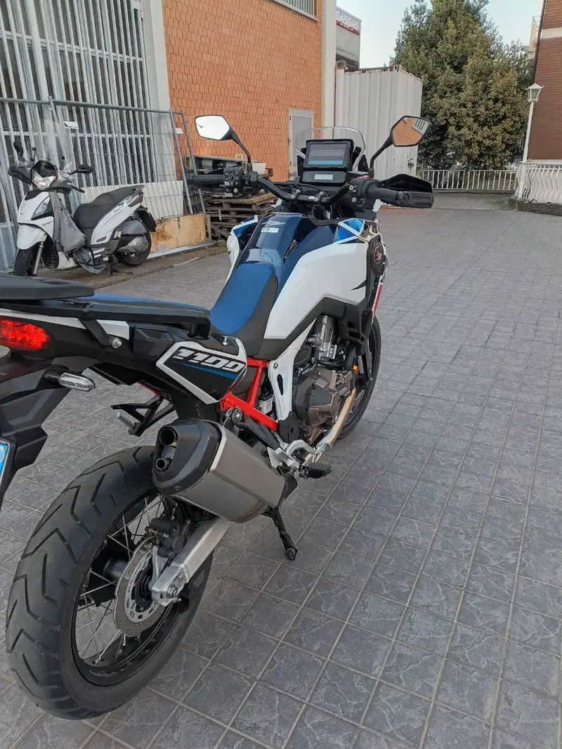 Honda Africa Twin CRF 1100L DCT (2022 - 23) (4)