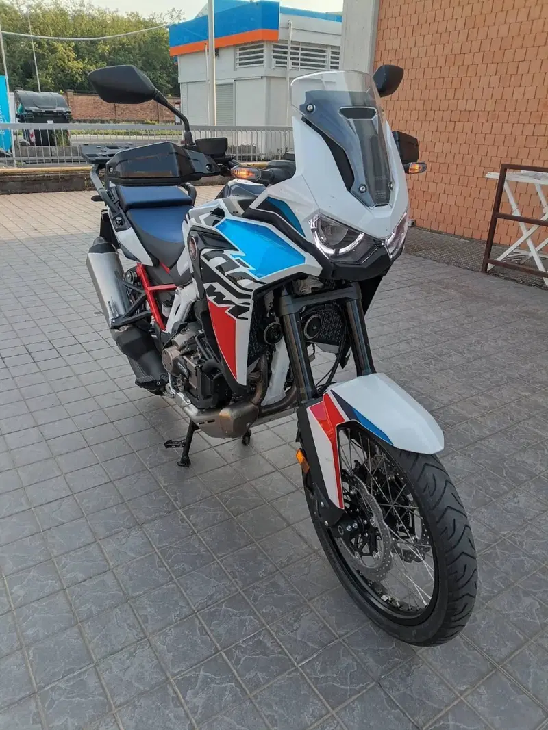 Honda Africa Twin CRF 1100L DCT (2022 - 23) (6)