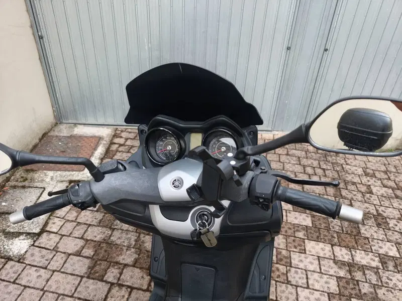 Yamaha X-Max 250 (2010 - 13) (8)