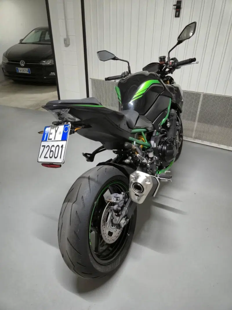 Kawasaki Z 900 SE (2022 - 24) (2)