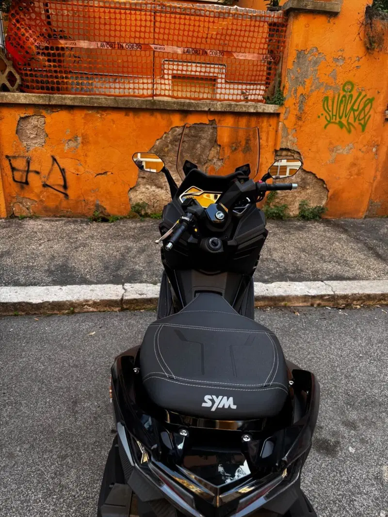 Sym Cruisym 300 E5+ (2025 - 26) (2)