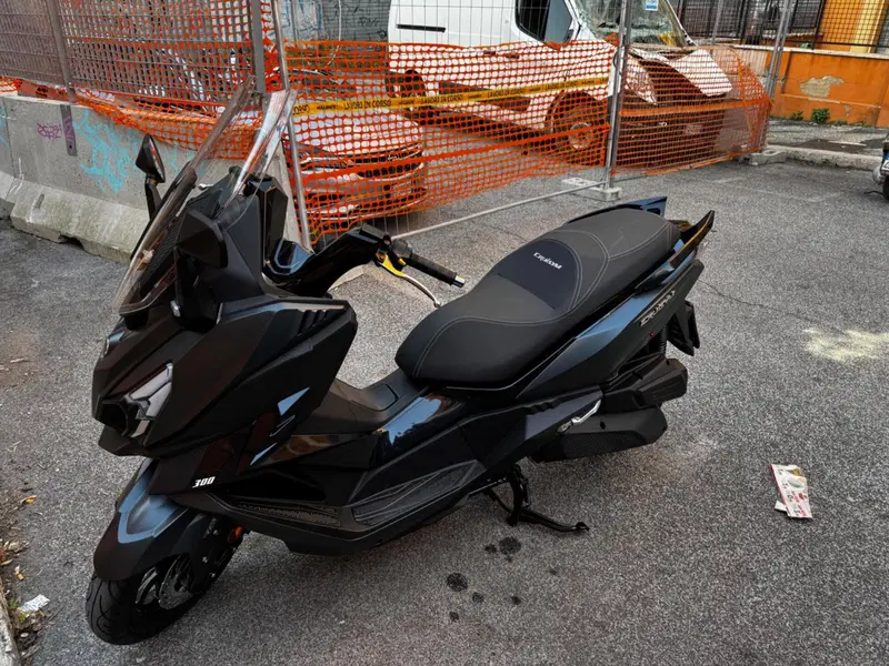 Sym Cruisym 300 E5+ (2025 - 26) (4)