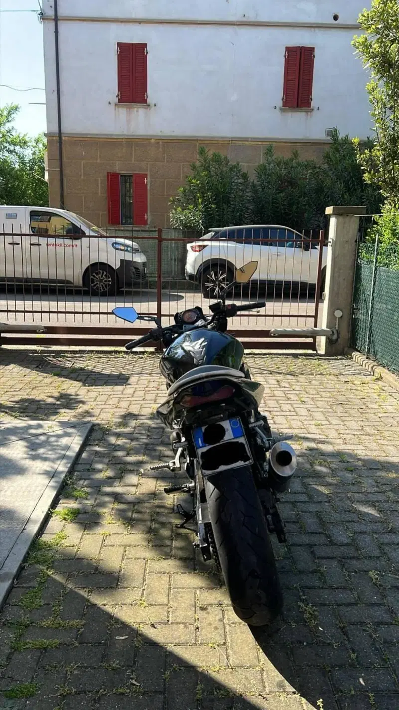 Kawasaki Z 750 (2003 - 06) (2)