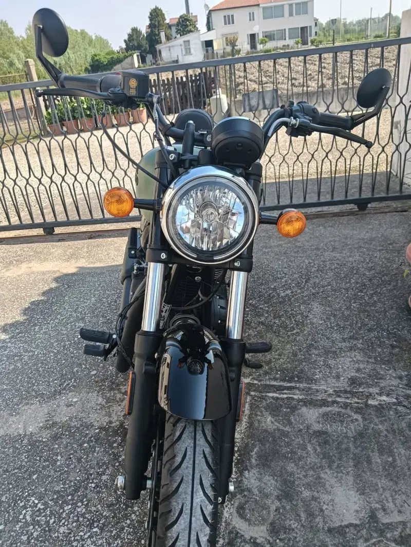 Royal Enfield Meteor 350 (2021 - 26) (2)