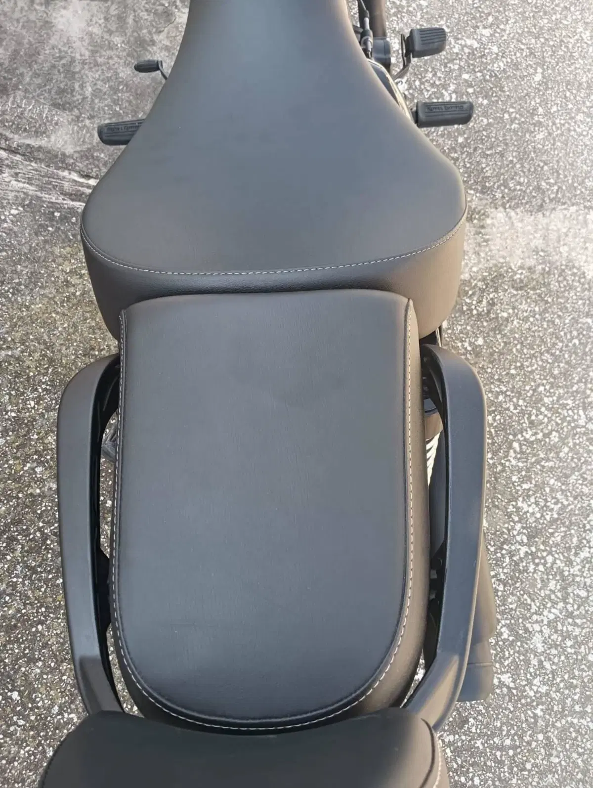 Royal Enfield Meteor 350 (2021 - 26) (15)