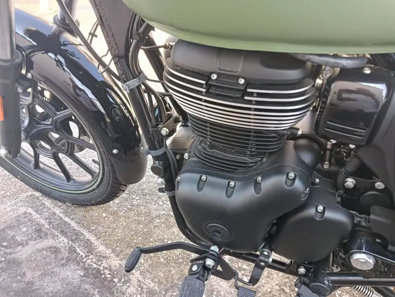 Royal Enfield Meteor 350 (2021 - 26) (16)