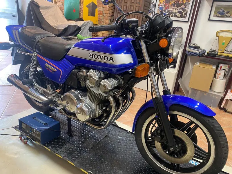 Honda 900f (9)