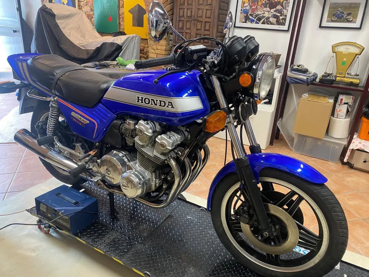 Honda 900f (12)