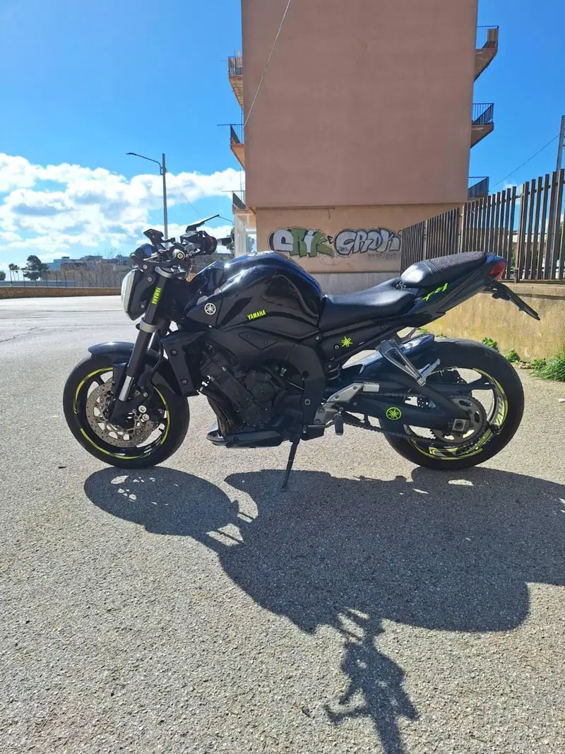 Yamaha FZ1 (2006 - 16) (2)