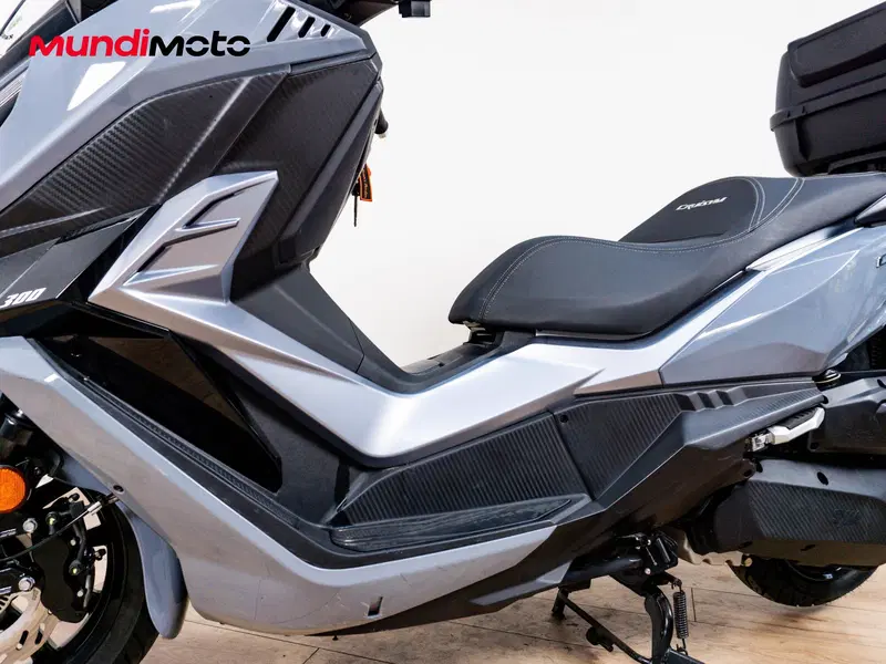 Sym Cruisym 300 (2017 - 20) (9)