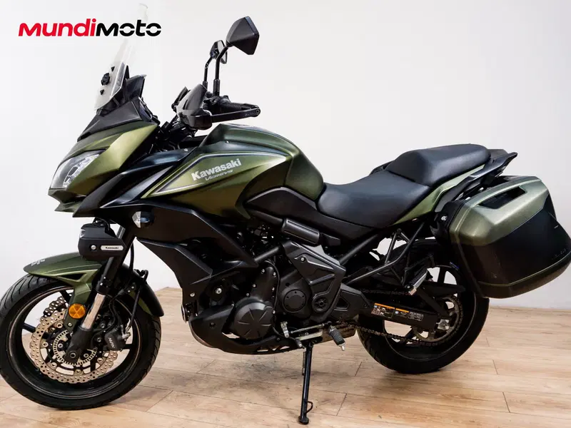 Kawasaki Versys 650 Tourer Plus SE (2017) (8)
