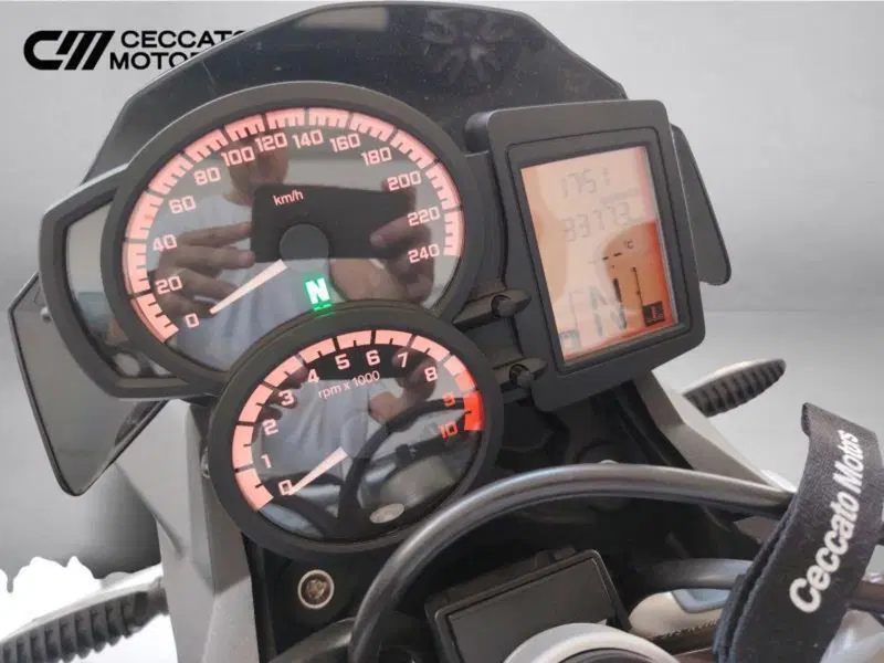 Bmw F 800 R (2015 - 16) (13)