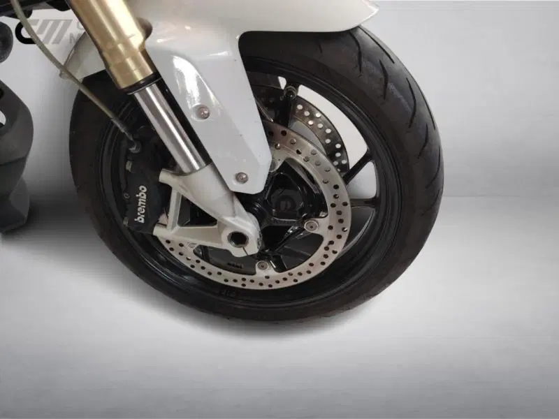 Bmw F 800 R (2015 - 16) (14)