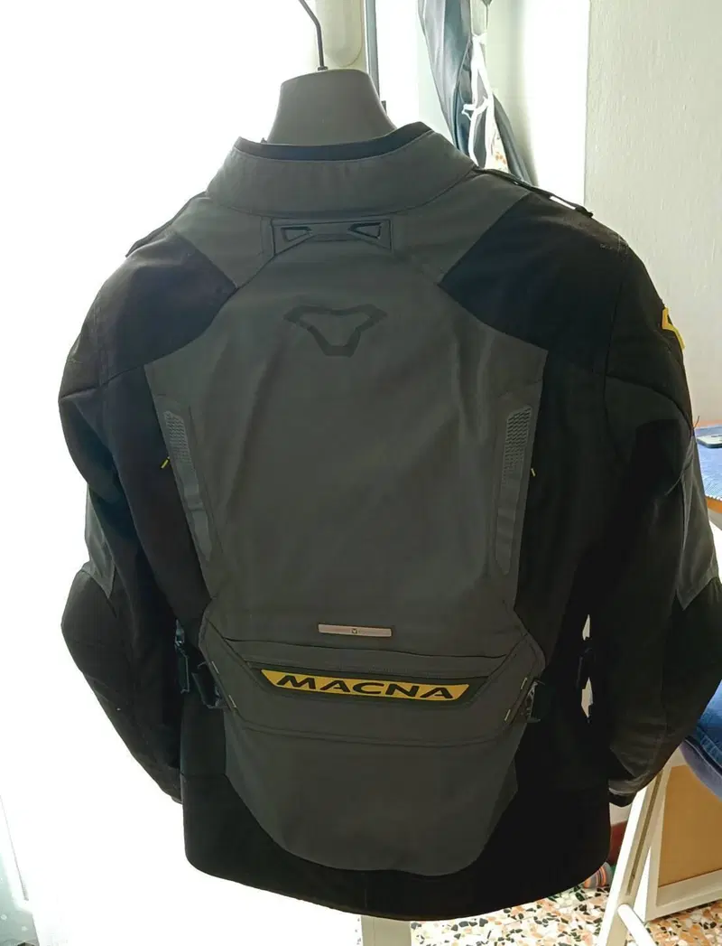 Giacca moto donna Macna (2)