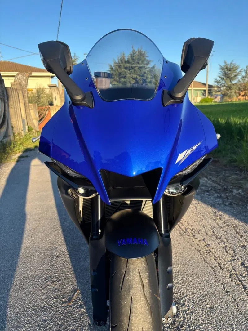 Yamaha YZF R1 (2020 - 25)