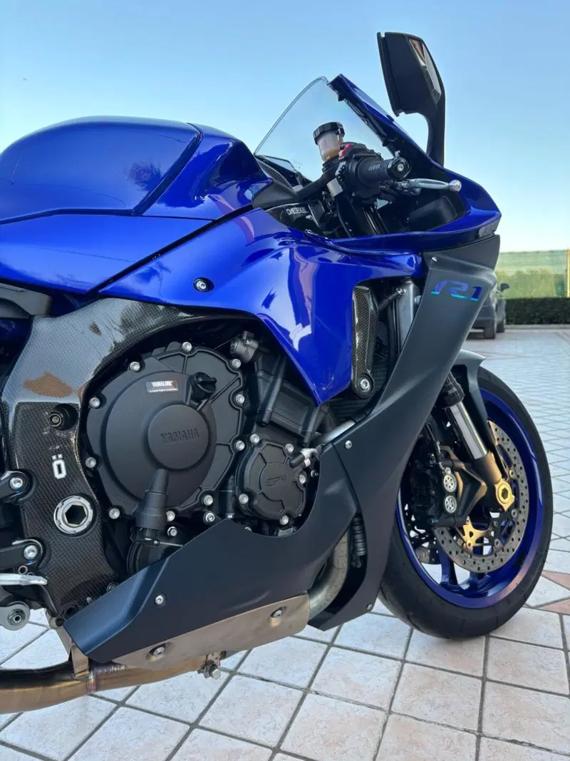 Yamaha YZF R1 (2020 - 25) (5)