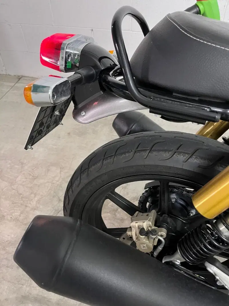 Royal Enfield Interceptor 650 (2021 - 26) (3)