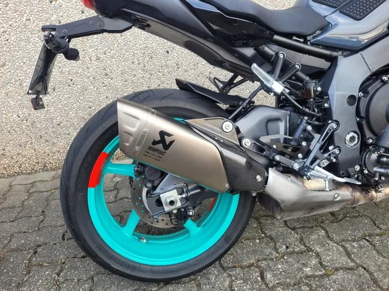 Yamaha MT-10 (2022 - 26) (7)