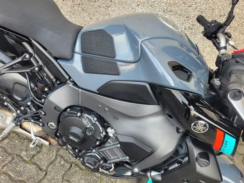 Yamaha MT-10 (2022 - 26) (6)