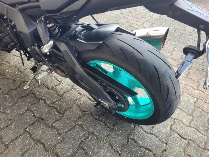 Yamaha MT-10 (2022 - 26) (8)