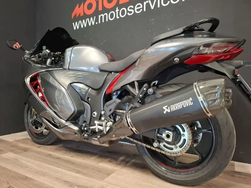 Suzuki GSX 1300 R Hayabusa (2021 - 24) (6)