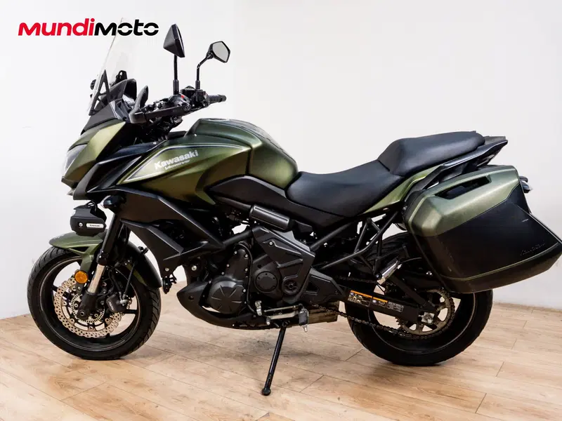 Kawasaki Versys 650 Tourer Plus SE (2017) (6)