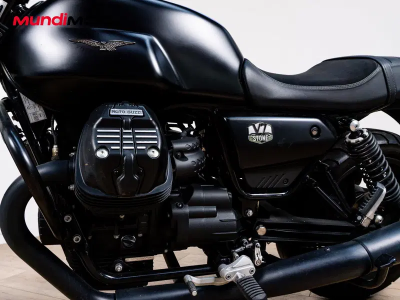 Moto Guzzi V7 850 Stone Special Abs (2021) (9)