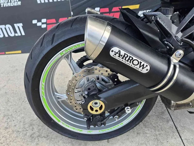 Kawasaki Z 1000 (2010 - 13) (15)