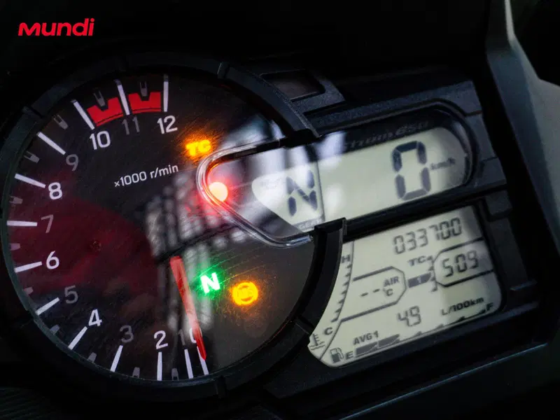 Suzuki V-Strom 650 ABS XT Fun Ride (2016) (12)