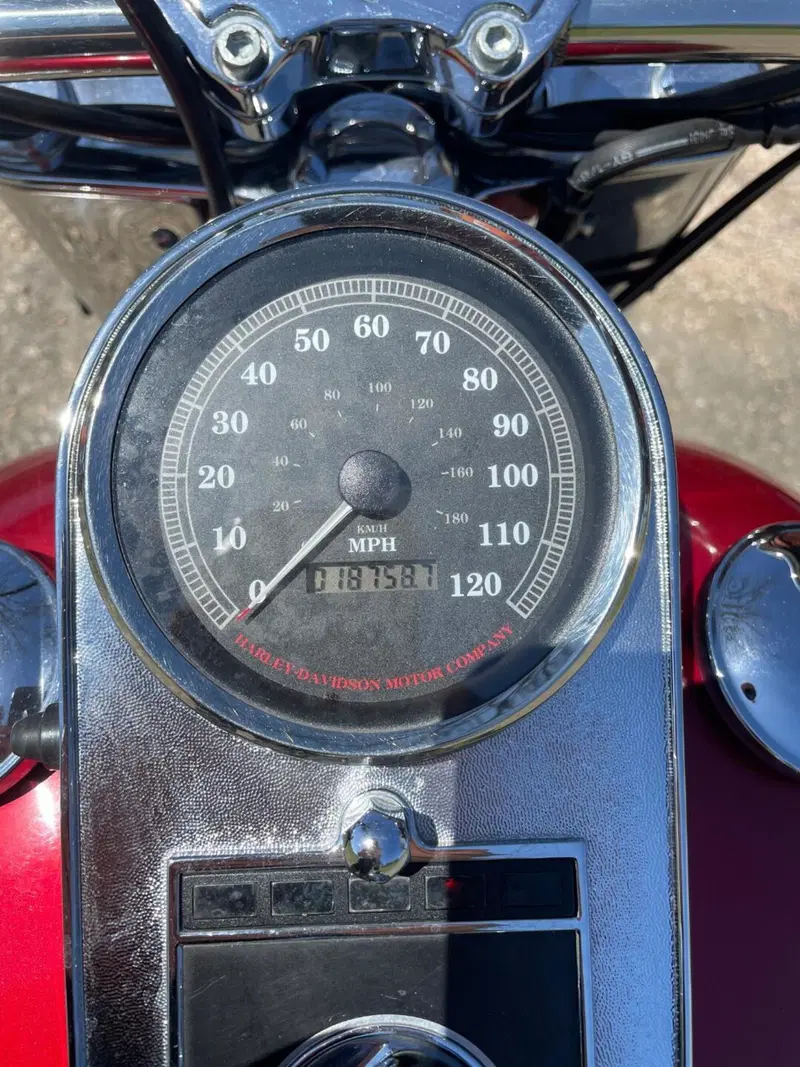 Harley-Davidson FLSTF FAT BOY (4)