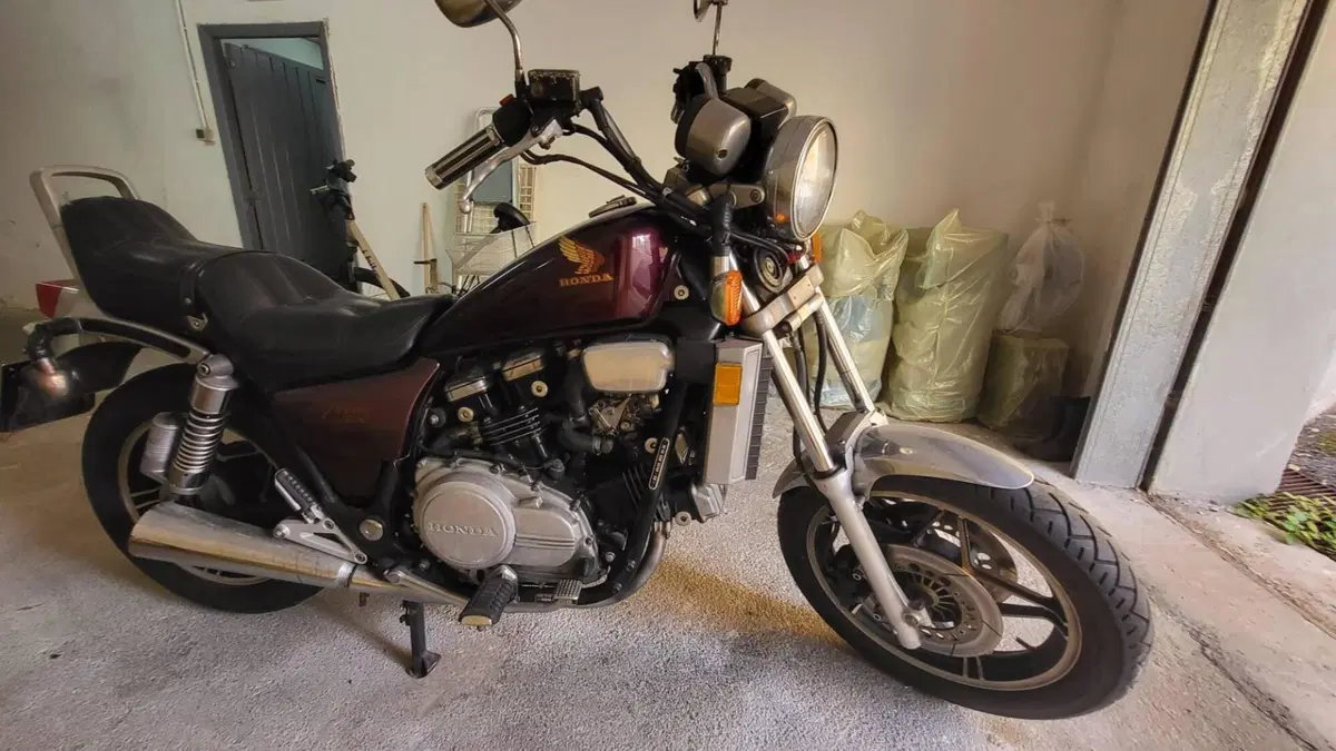 Honda vf 750 (2)