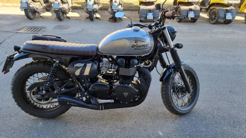Triumph Bonneville SE (2009 - 13) (2)
