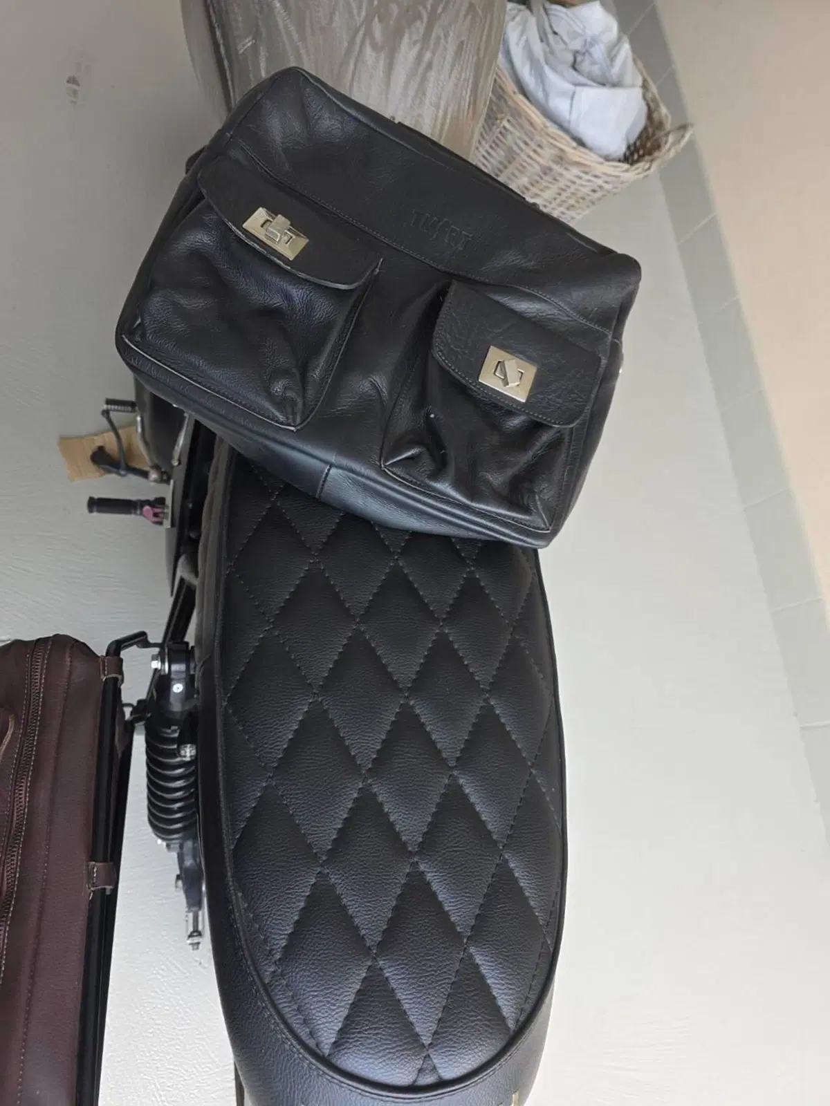 Triumph Bonneville SE (2009 - 13) (6)