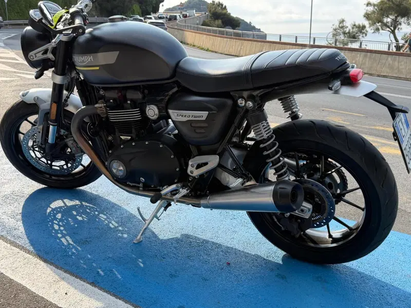 Triumph Speed Twin 1200 (2021 - 24) (2)