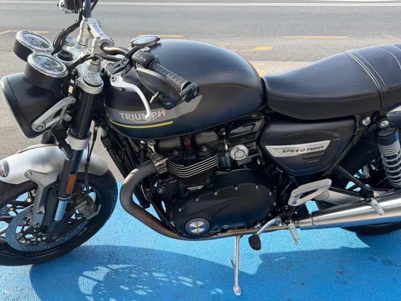 Triumph Speed Twin 1200 (2021 - 24) (7)