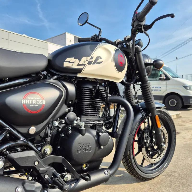 Royal Enfield HNTR 350 (2022 - 26) (5)