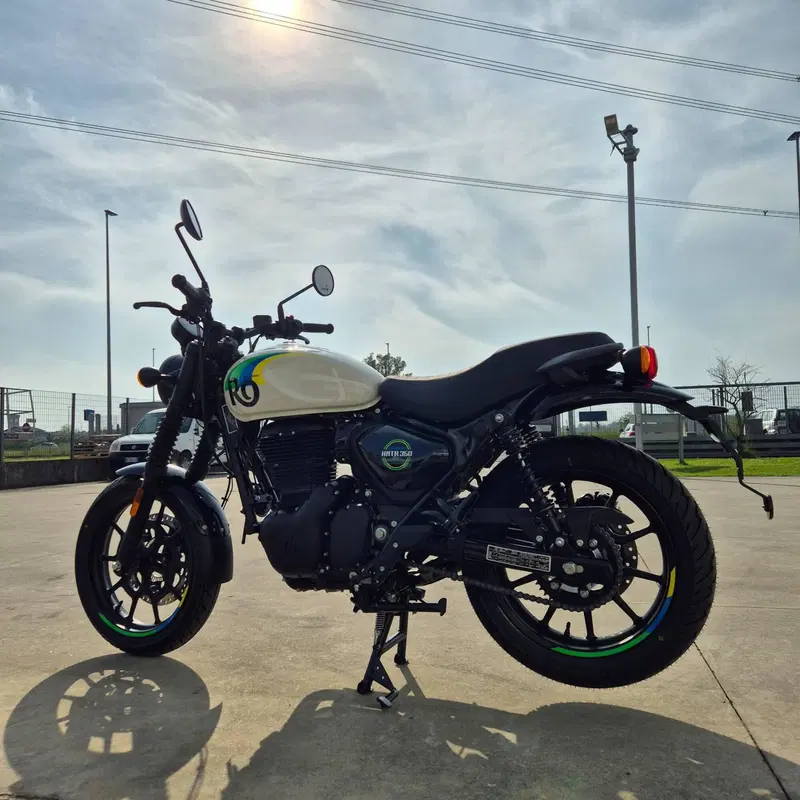 Royal Enfield HNTR 350 (2022 - 26) (3)
