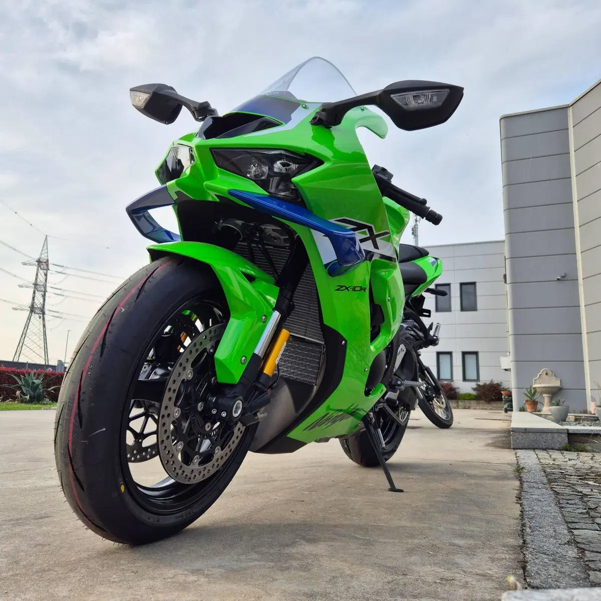 Kawasaki Ninja 1000 ZX-10R (2026) (4)