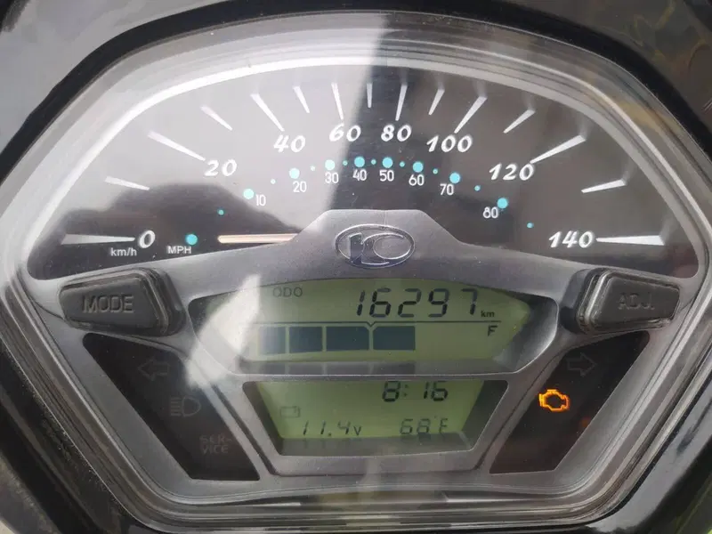 Kymco Like 125 Sport (2021 - 25) (10)