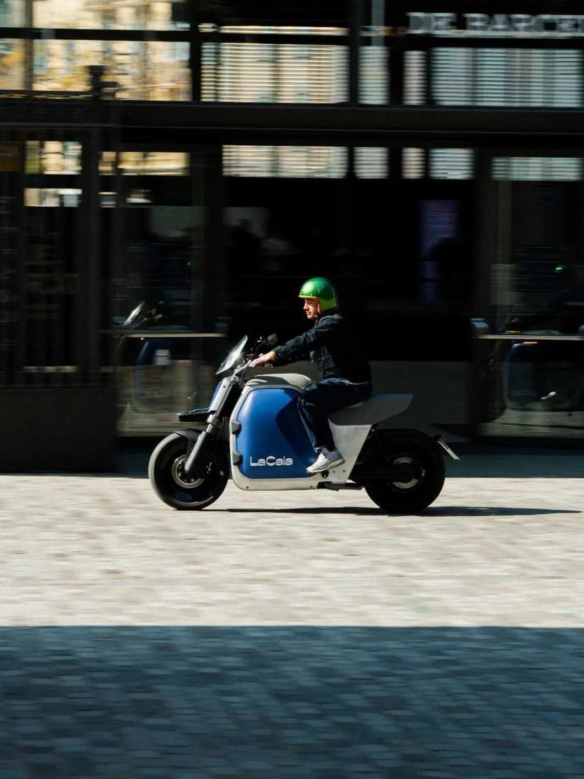 ANY svela il LUV1, lo spazio di un SUV ma su due ruote, alla Milano Design Week (5)