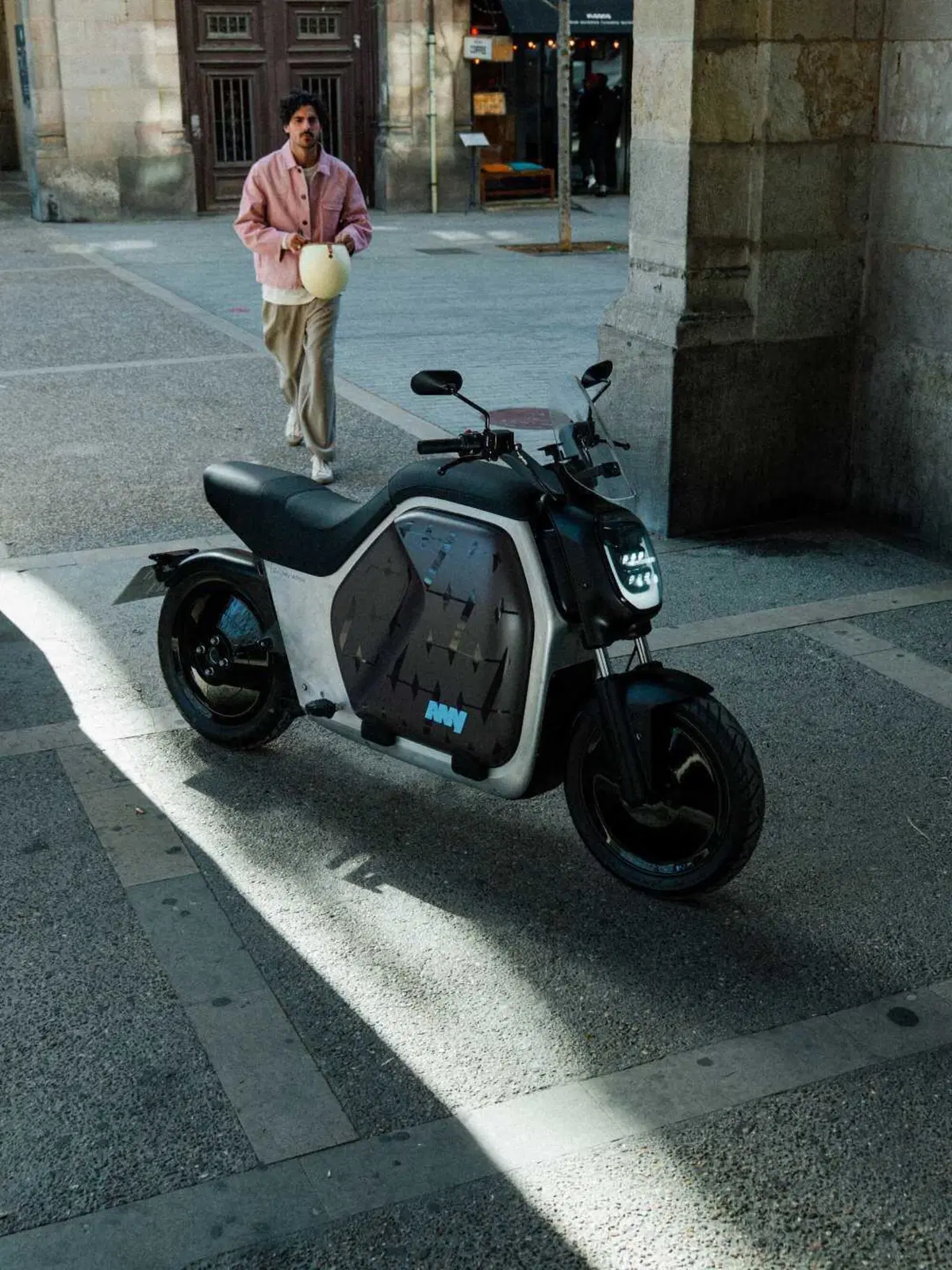 ANY svela il LUV1, lo spazio di un SUV ma su due ruote, alla Milano Design Week (6)