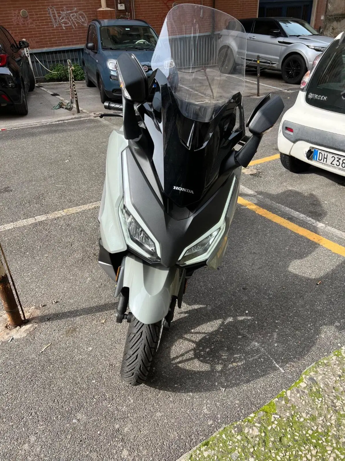 Honda Forza 350 Deluxe (2025 - 26) (4)