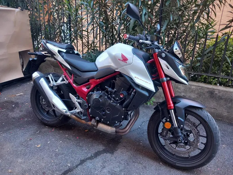 Honda CB 750 Hornet (2023 - 24) (6)