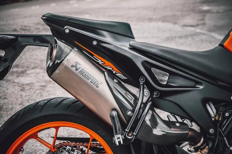 KTM 790 Duke L (2023 - 24)