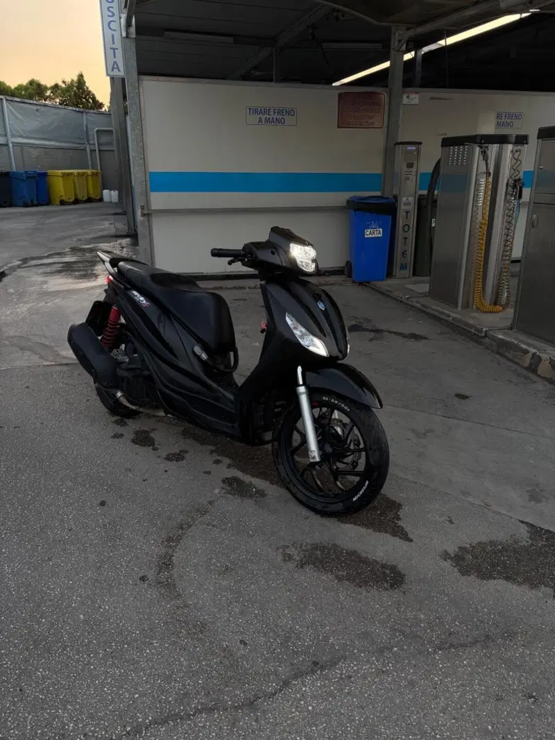 Piaggio Medley 125 S ABS (2021 - 24) (2)