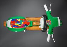 Icona in Luce, la Vespa diventa scultura luminosa alla Galleria Deodato